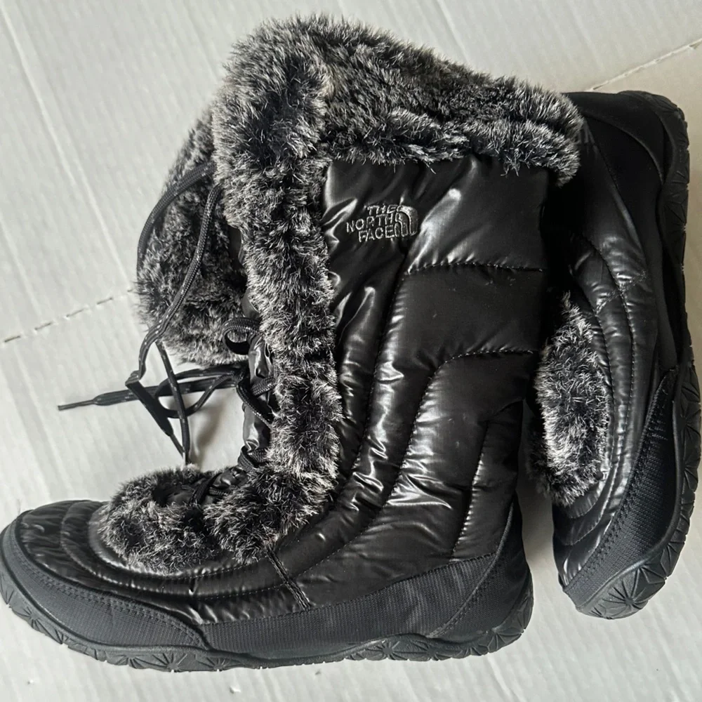 The North Face Women’s Nuptse Goose Down Faux Fur Puffer Boots Black Size 8